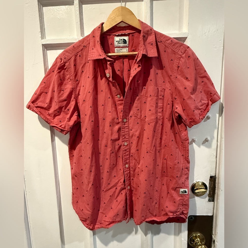 The North Face Men's Red Short Sleeve Shirt